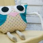 Percy, An Owl Pillow